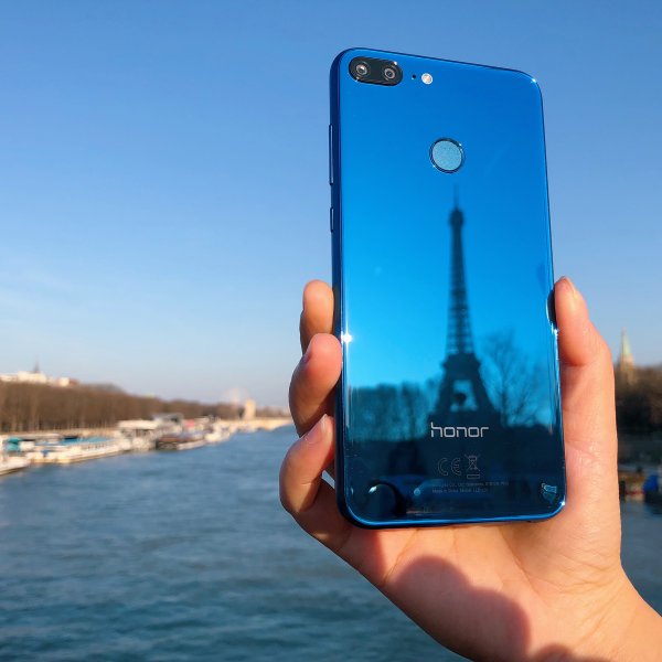 Selfie robione w Paryżu