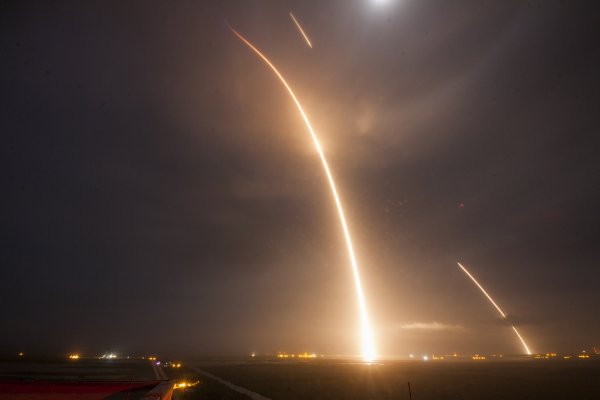 Start - Falcon 9