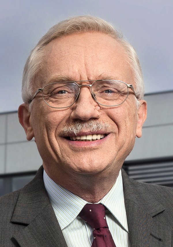 dr Wojciech Daniel, Prezes Exea