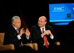 CEO EMC Joe Tucci (po lewej) i CEO Microsoftu Steve Ballmer w czasie imprezy w Nowym Jorku