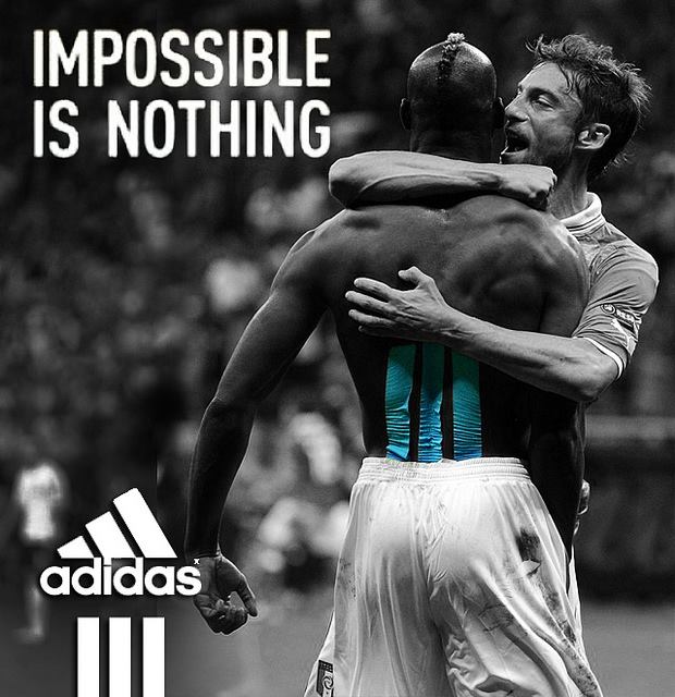 Czyżby Mario Balotelli reklamował firmę Adidas?