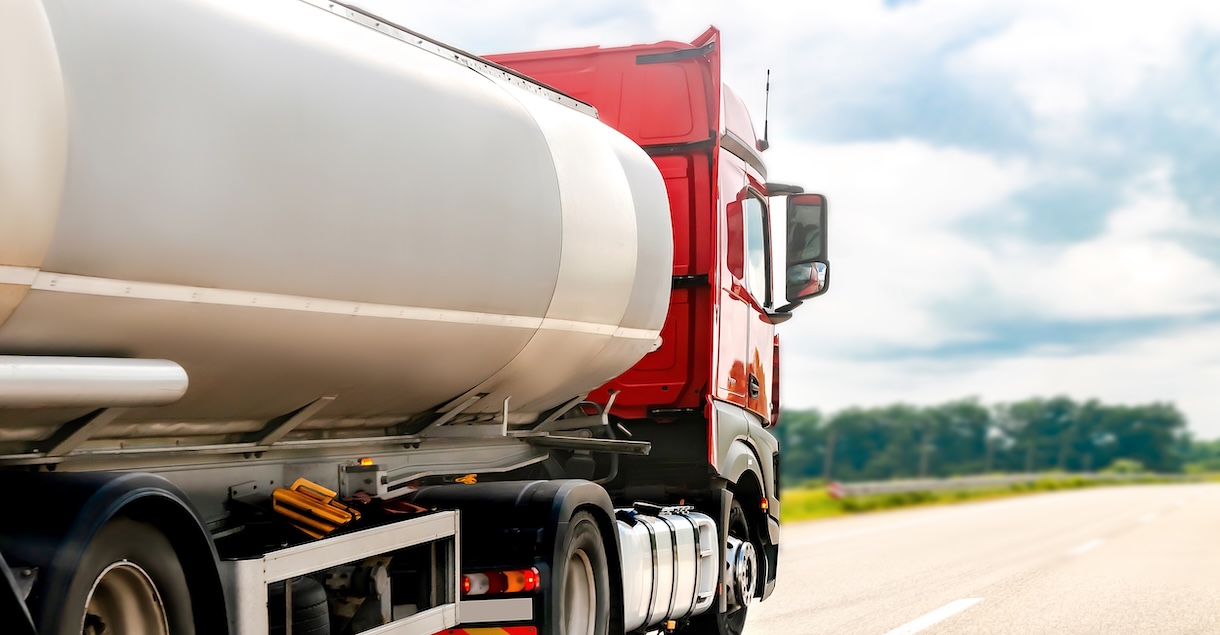 Praktyczny przewodnik po dostawie gazu: jak zapewnić bezpieczne i terminowe zaopatrzenie