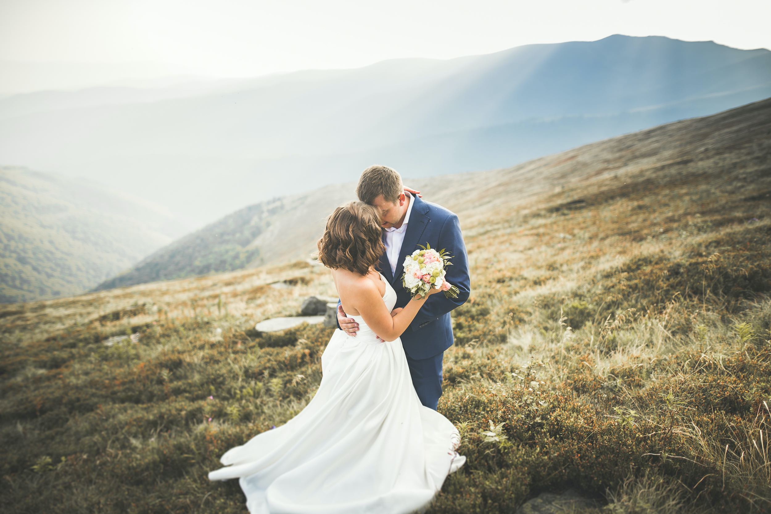 W jakim stylu zorganizować wesele w górach