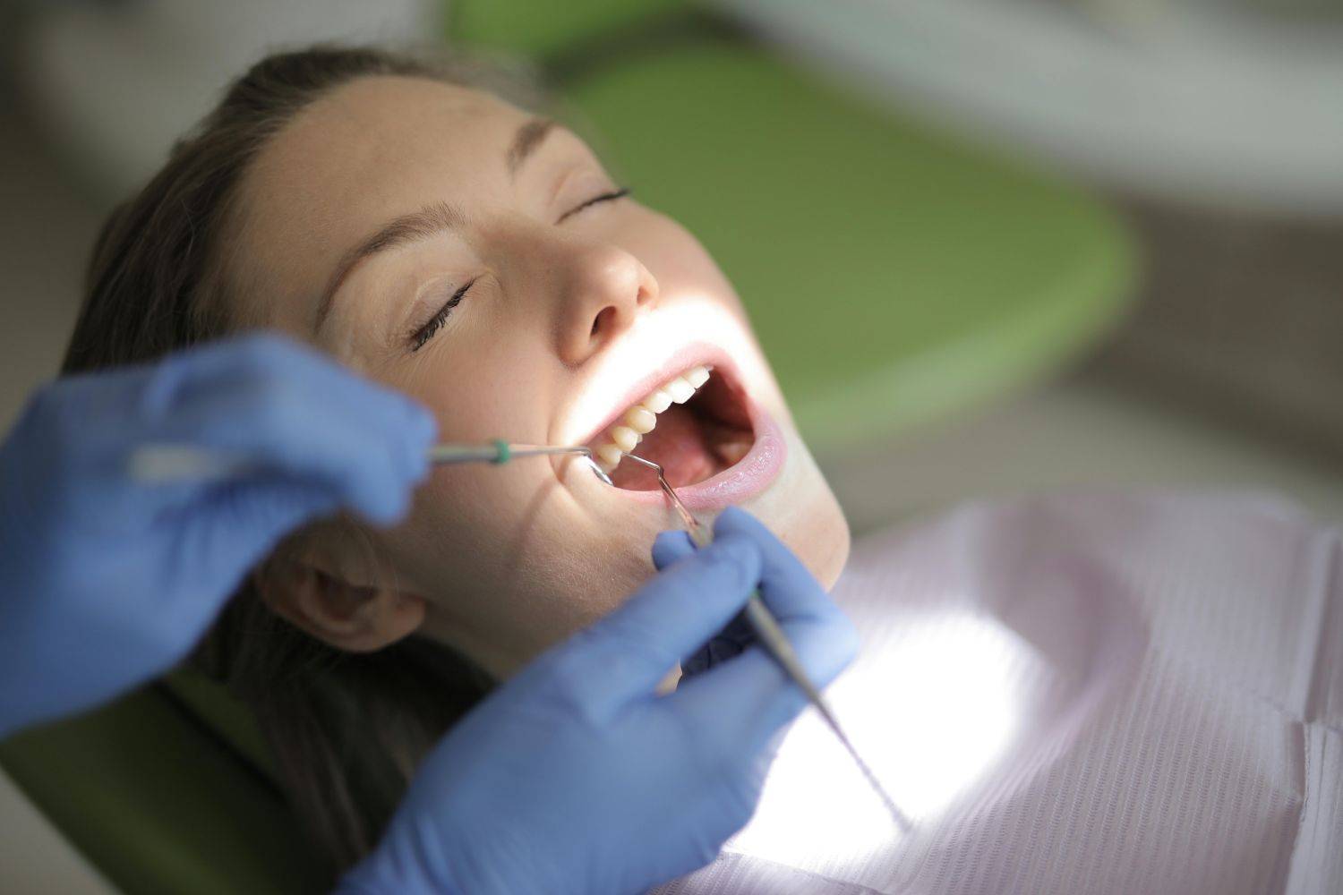 Kiedy zdecydować się na implanty zębowe?