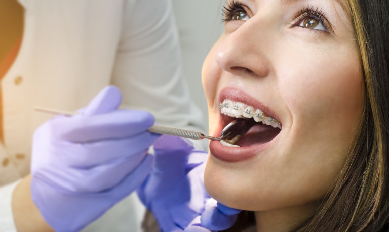 Lekarz ortodonta Kraków - jak wygląda wizyta i na czym polega leczenie