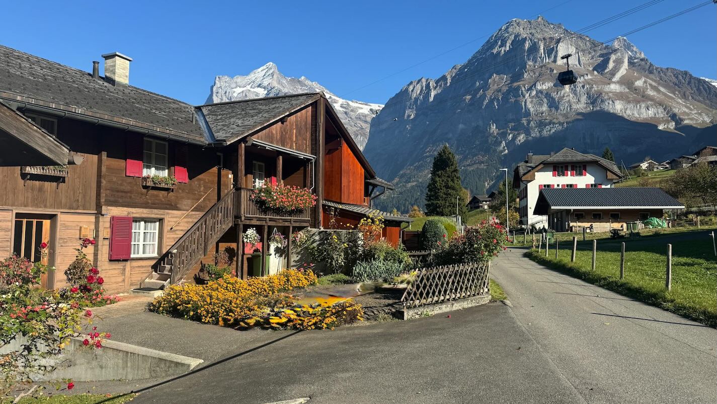 Przeprowadzki do Szwajcarii: kompletny przewodnik po organizacji i kosztach relokacji