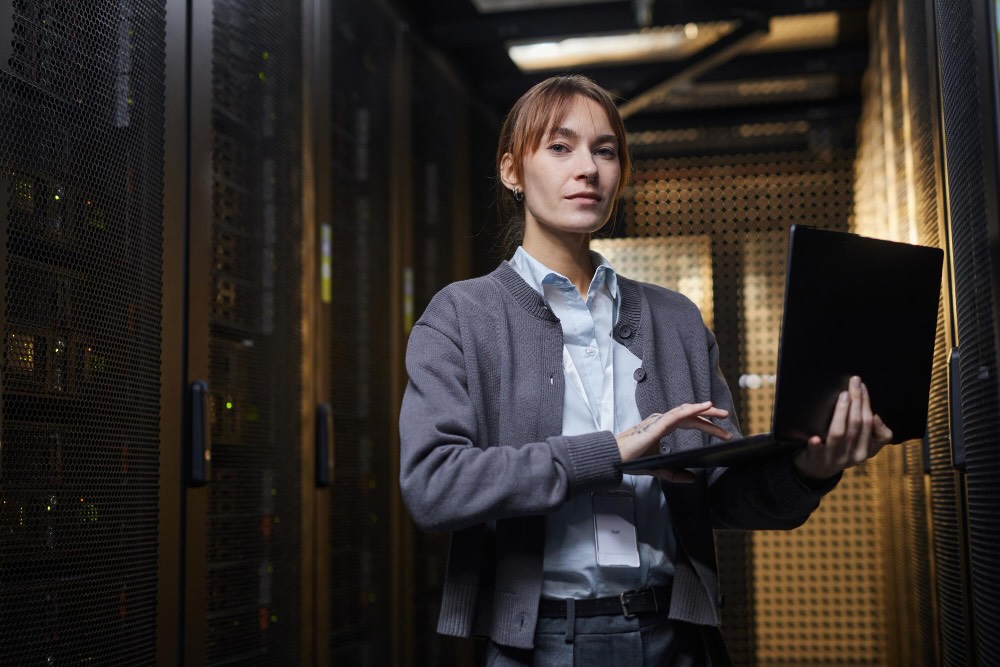 Serwer na Twoich zasadach. Dlaczego warto mieć pełną kontrolę nad firmowym sprzętem?