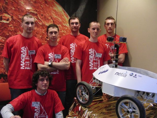 Polska drużyna w zawodach University Rover Challenge