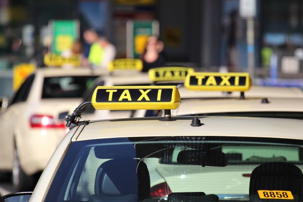 Jaki terminal płatniczy powinien posiadać taksówkarz?